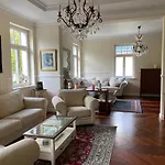 Hauptstadtluxus - Lichtverwoehnte Villa - 340 Qm - A47198